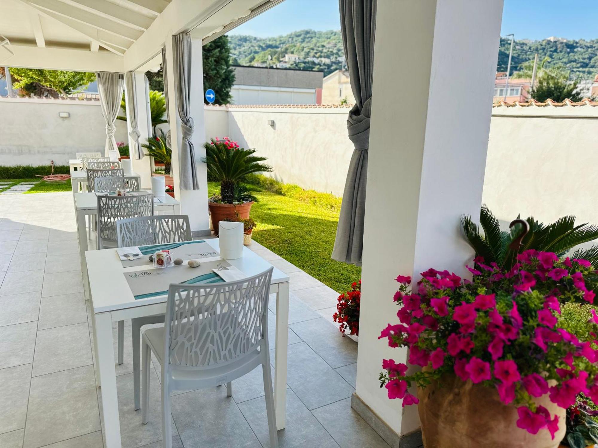 Invilla Bed&Breakfast - Quality Rooms Santa Maria di Castellabate Exteriér fotografie